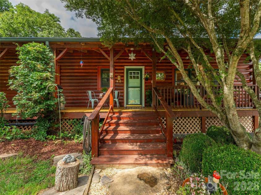 107 Tibi Lane, Waynesville, NC 28785.  MLS# CAR4411593, YatesRealty ID 43148. 