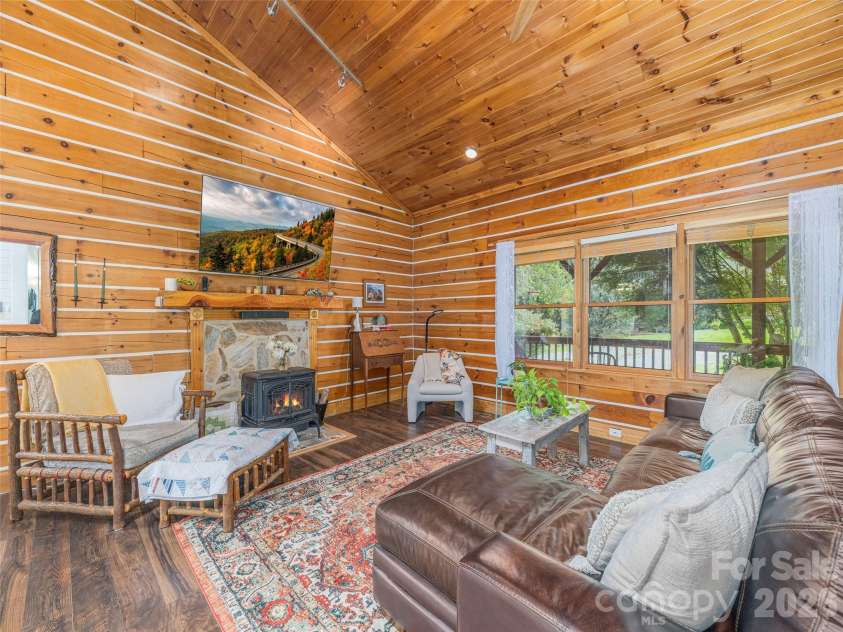 107 Tibi Lane, Waynesville, NC 28785.  MLS# CAR4411593, YatesRealty ID 43148. 