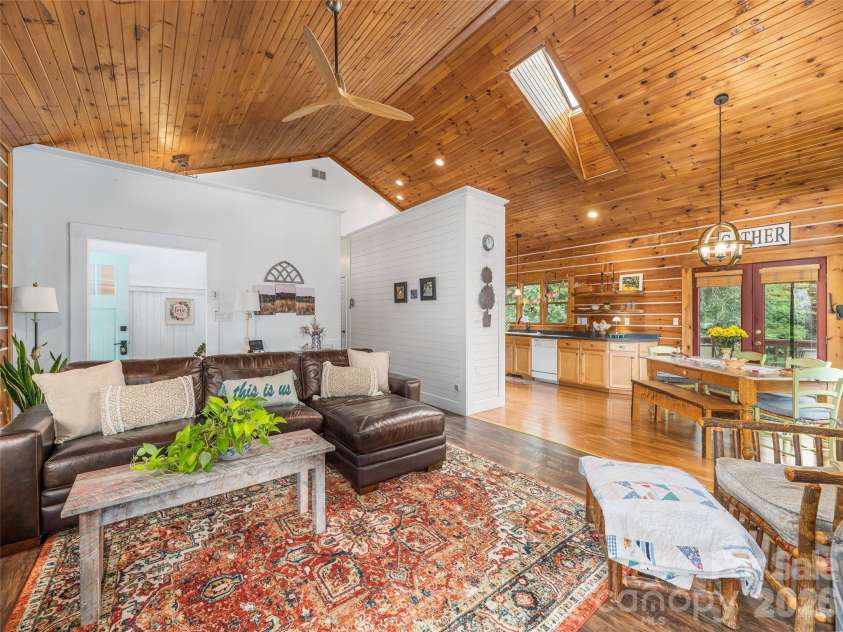 107 Tibi Lane, Waynesville, NC 28785.  MLS# CAR4411593, YatesRealty ID 43148. 