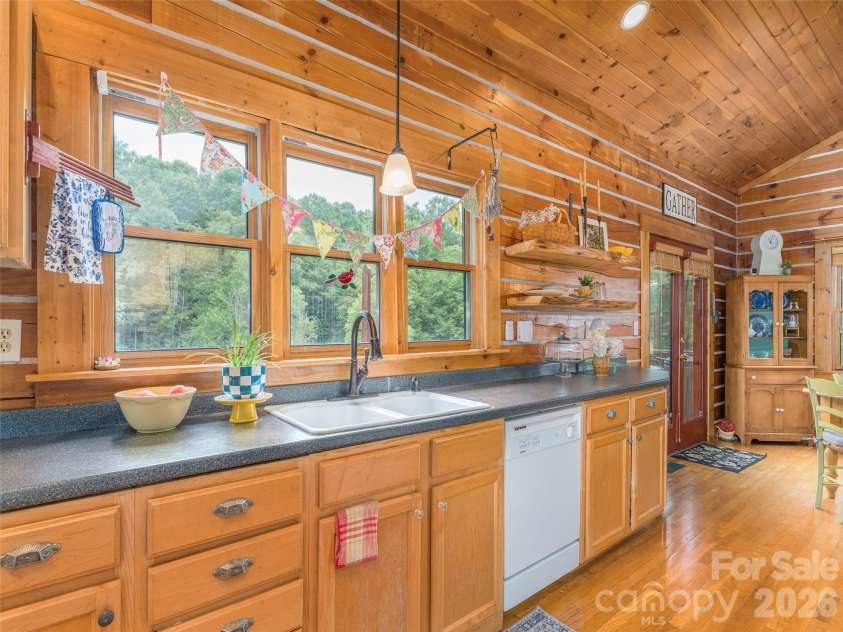 107 Tibi Lane, Waynesville, NC 28785.  MLS# CAR4411593, YatesRealty ID 43148. 