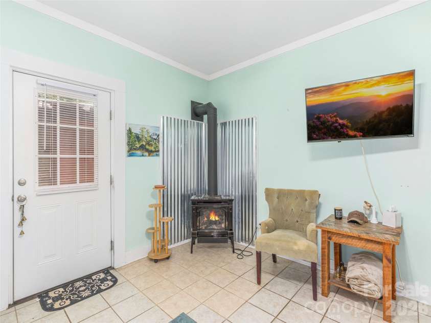 107 Tibi Lane, Waynesville, NC 28785.  MLS# CAR4411593, YatesRealty ID 43148. 