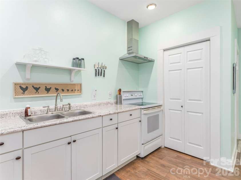 107 Tibi Lane, Waynesville, NC 28785.  MLS# CAR4411593, YatesRealty ID 43148. 