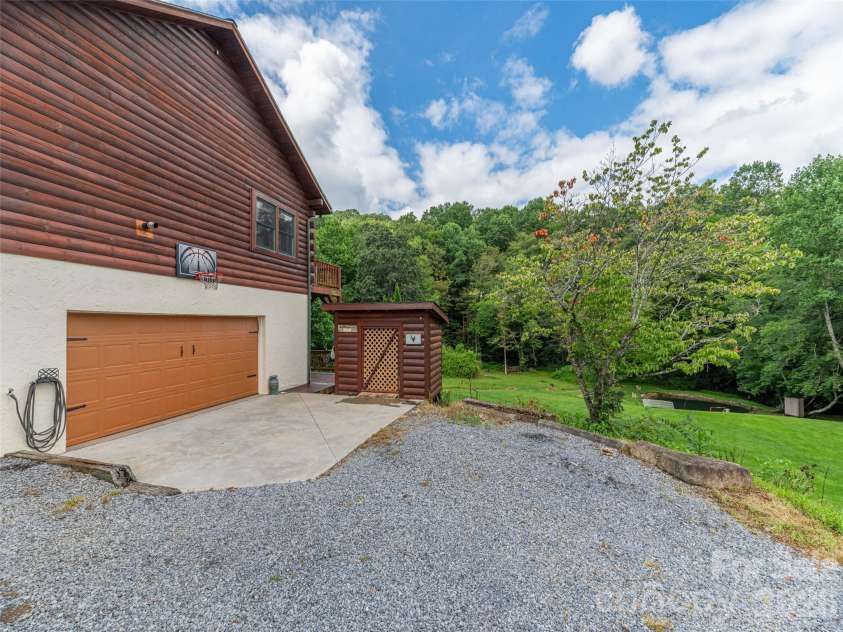 107 Tibi Lane, Waynesville, NC 28785.  MLS# CAR4411593, YatesRealty ID 43148. 