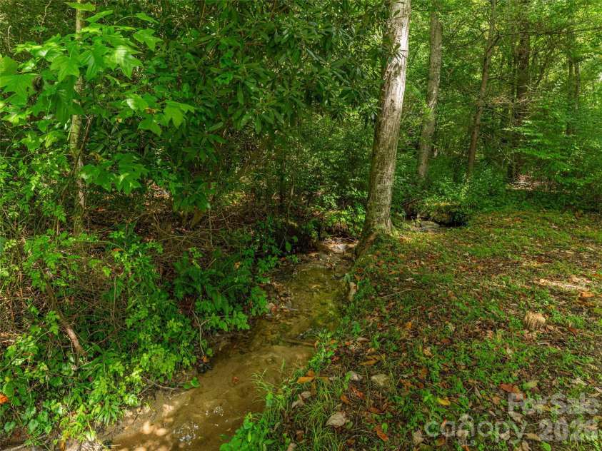 107 Tibi Lane, Waynesville, NC 28785.  MLS# CAR4411593, YatesRealty ID 43148. 