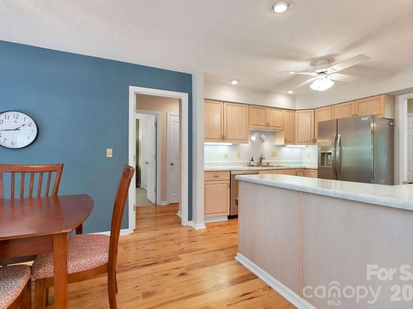 542 Soquili Drive, Brevard, NC 28712.  MLS# CAR4412344, YatesRealty ID 43149. 