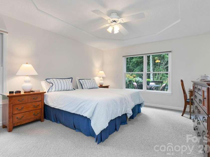 542 Soquili Drive, Brevard, NC 28712.  MLS# CAR4412344, YatesRealty ID 43149. 
