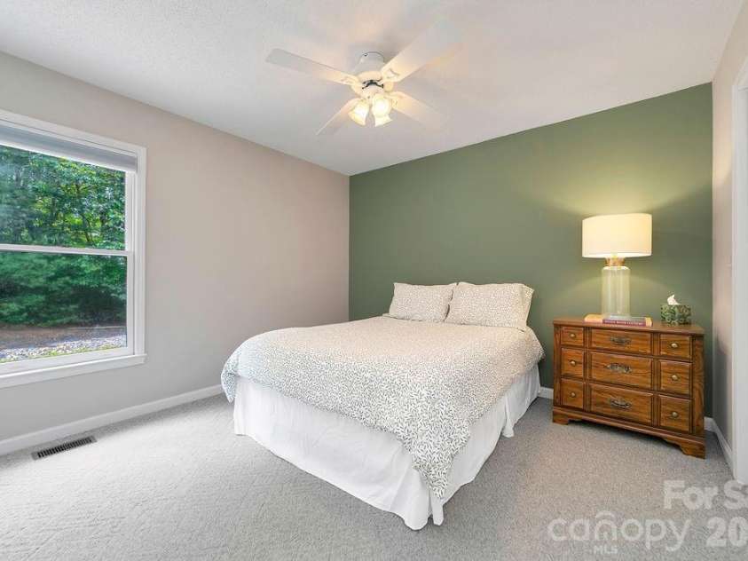 542 Soquili Drive, Brevard, NC 28712.  MLS# CAR4412344, YatesRealty ID 43149. 
