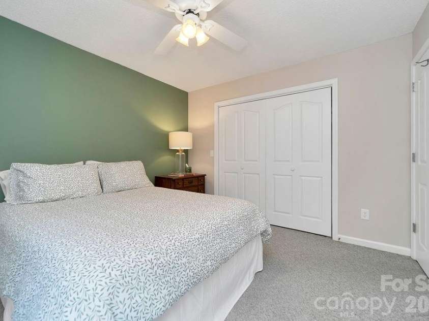 542 Soquili Drive, Brevard, NC 28712.  MLS# CAR4412344, YatesRealty ID 43149. 