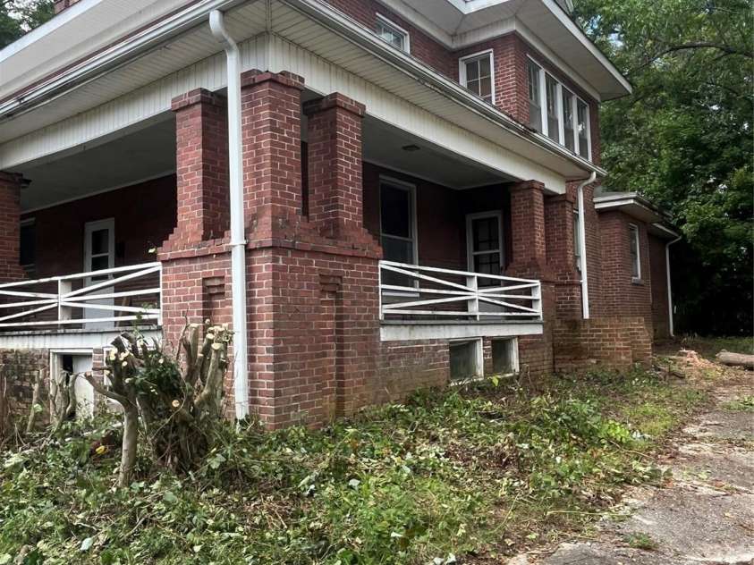 108 Harwood Street, Albemarle, NC 28001.  MLS# CAR4412247, YatesRealty ID 43150. 