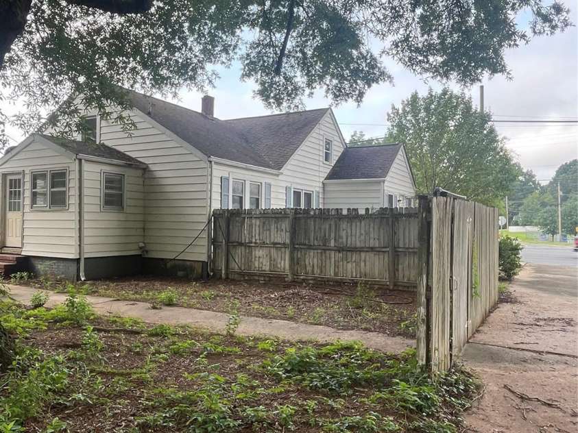 503 Aquadale Road, Albemarle, NC 28001.  MLS# CAR4411709, YatesRealty ID 43153. 