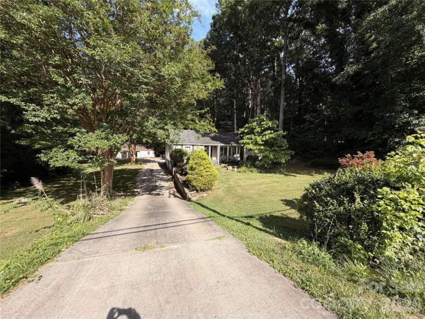 1818 Union Road, Gastonia, NC 28054.  MLS# CAR4402223, YatesRealty ID 43154. 