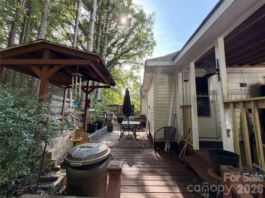 1818 Union Road, Gastonia, NC 28054.  MLS# CAR4402223, YatesRealty ID 43154. 