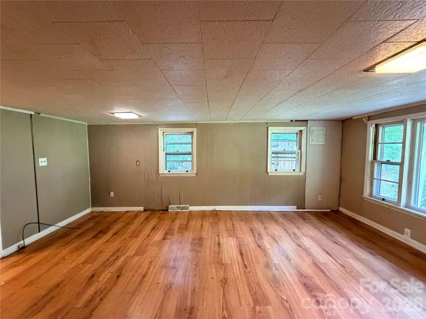 1818 Union Road, Gastonia, NC 28054.  MLS# CAR4402223, YatesRealty ID 43154. 
