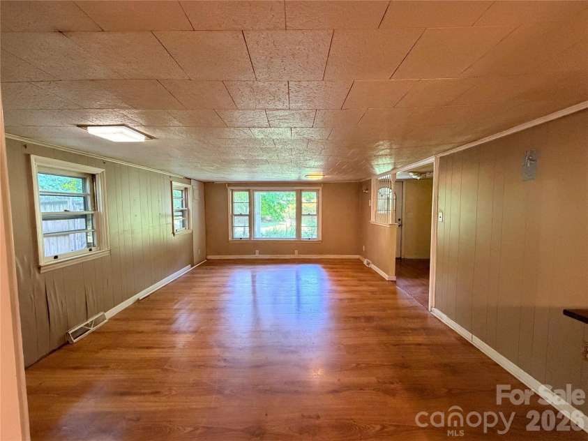 1818 Union Road, Gastonia, NC 28054.  MLS# CAR4402223, YatesRealty ID 43154. 