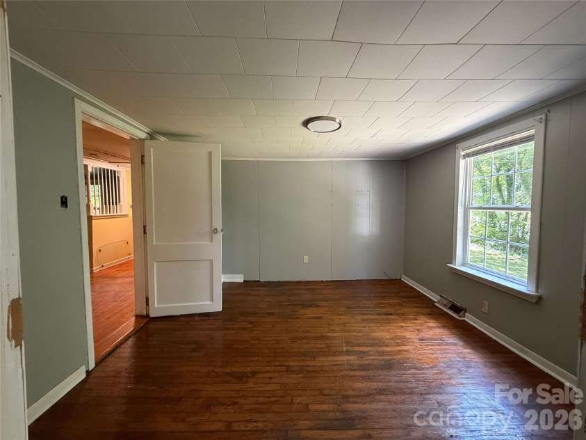 1818 Union Road, Gastonia, NC 28054.  MLS# CAR4402223, YatesRealty ID 43154. 