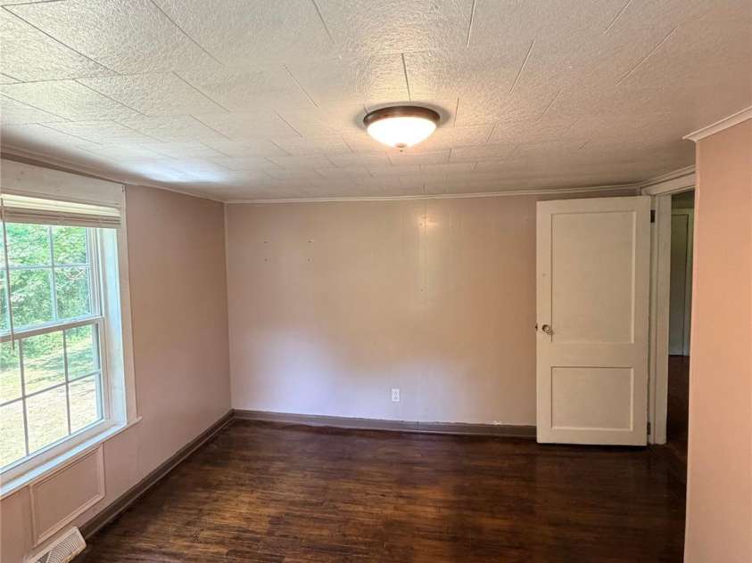 1818 Union Road, Gastonia, NC 28054.  MLS# CAR4402223, YatesRealty ID 43154. 