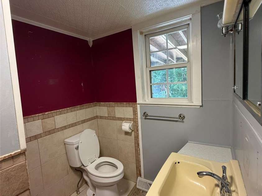 1818 Union Road, Gastonia, NC 28054.  MLS# CAR4402223, YatesRealty ID 43154. 