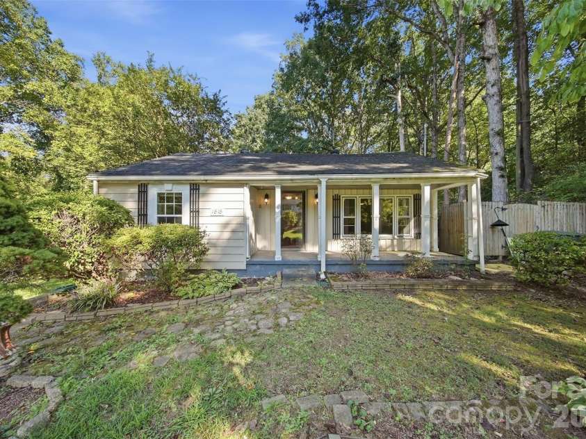 1818 Union Road, Gastonia, NC 28054.  MLS# CAR4426767, YatesRealty ID 43154. 