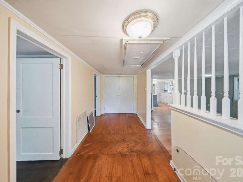 1818 Union Road, Gastonia, NC 28054.  MLS# CAR4426767, YatesRealty ID 43154. 