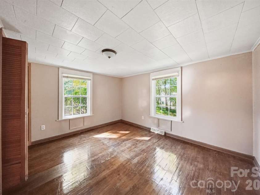 1818 Union Road, Gastonia, NC 28054.  MLS# CAR4426767, YatesRealty ID 43154. 