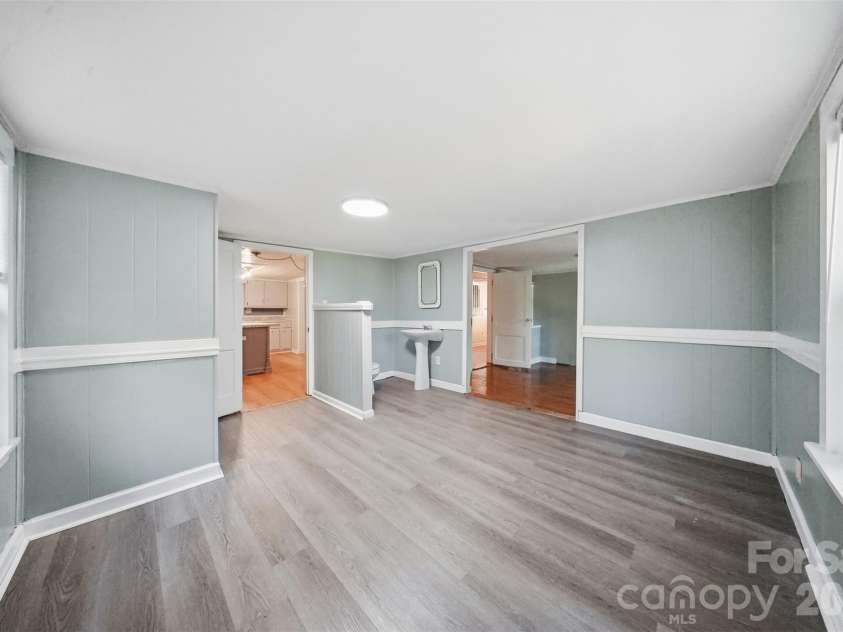 1818 Union Road, Gastonia, NC 28054.  MLS# CAR4426767, YatesRealty ID 43154. 