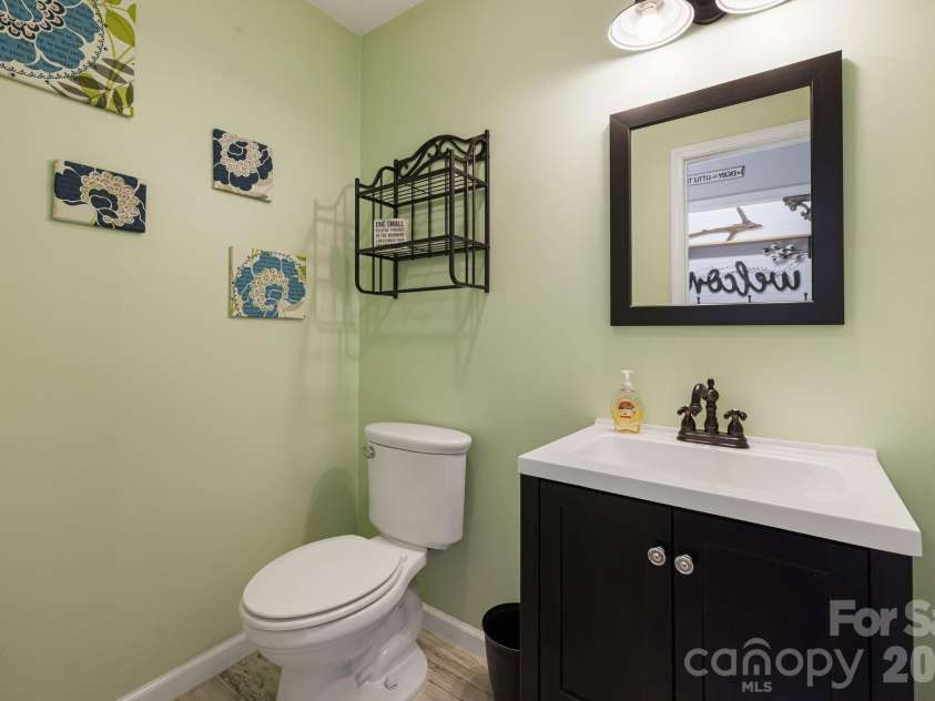 318 Sharon Avenue, Lenoir, NC 28645.  MLS# CAR4405501, YatesRealty ID 43157. 