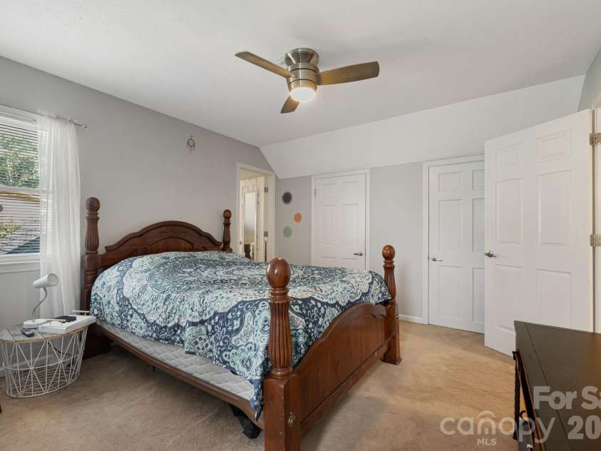 318 Sharon Avenue, Lenoir, NC 28645.  MLS# CAR4405501, YatesRealty ID 43157. 