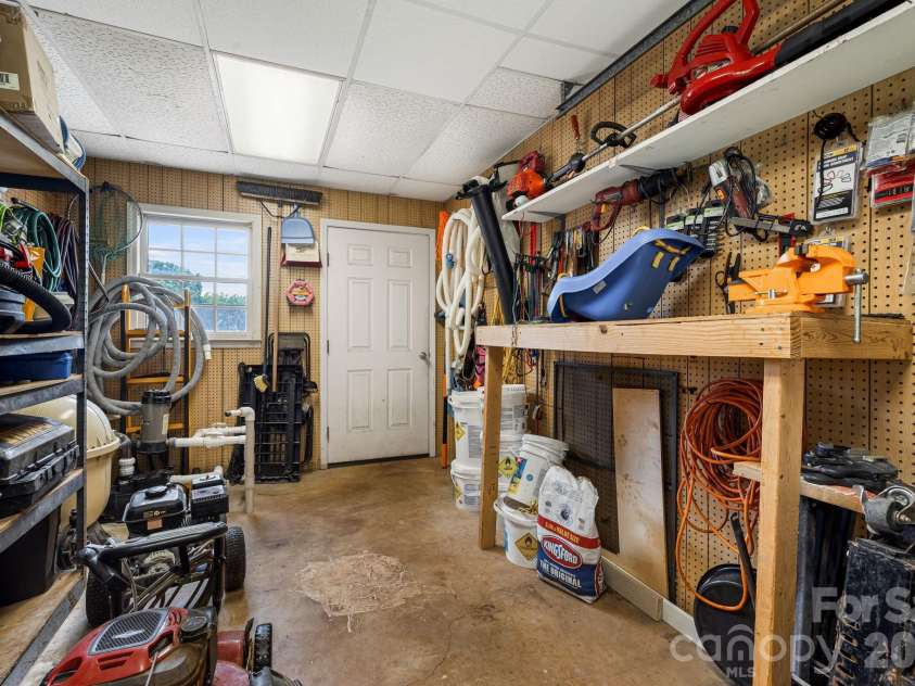 318 Sharon Avenue, Lenoir, NC 28645.  MLS# CAR4405501, YatesRealty ID 43157. 