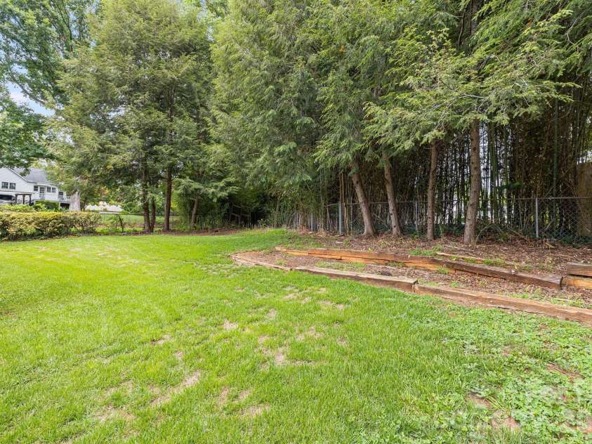 318 Sharon Avenue, Lenoir, NC 28645.  MLS# CAR4405501, YatesRealty ID 43157. 