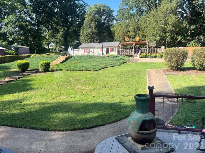 318 Sharon Avenue, Lenoir, NC 28645.  MLS# CAR4405501, YatesRealty ID 43157. 