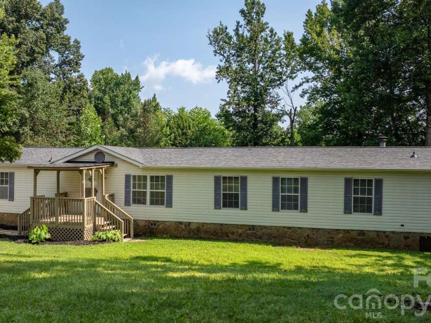 2786 Ridgecreek Drive, Morganton, NC 28655.  MLS# CAR4409783, YatesRealty ID 43158. 