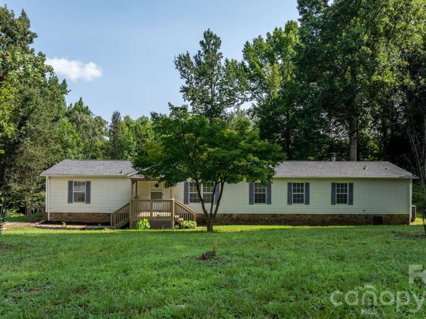 2786 Ridgecreek Drive, Morganton, NC 28655.  MLS# CAR4409783, YatesRealty ID 43158. 