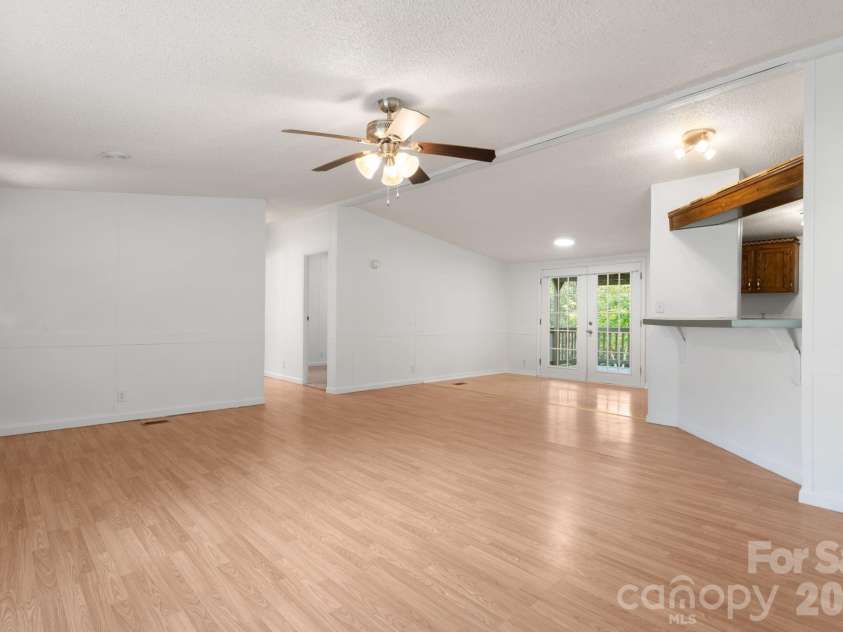 2786 Ridgecreek Drive, Morganton, NC 28655.  MLS# CAR4409783, YatesRealty ID 43158. 