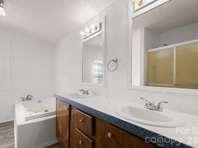 2786 Ridgecreek Drive, Morganton, NC 28655.  MLS# CAR4409783, YatesRealty ID 43158. 