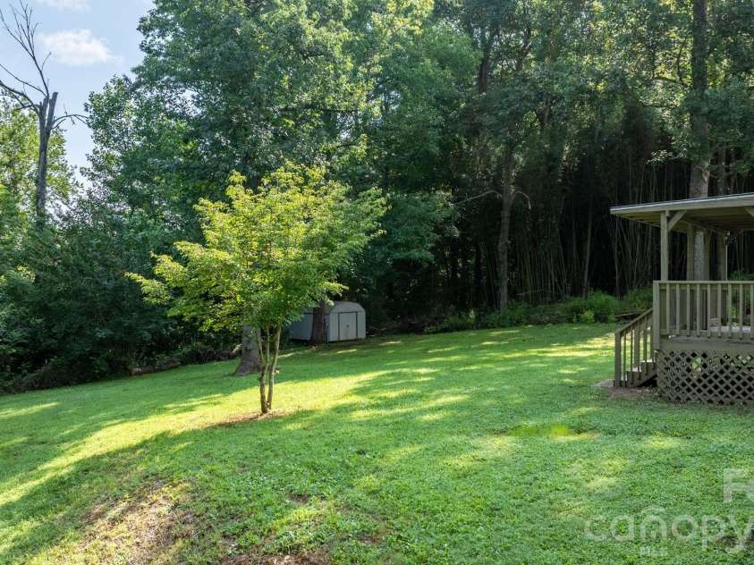2786 Ridgecreek Drive, Morganton, NC 28655.  MLS# CAR4409783, YatesRealty ID 43158. 
