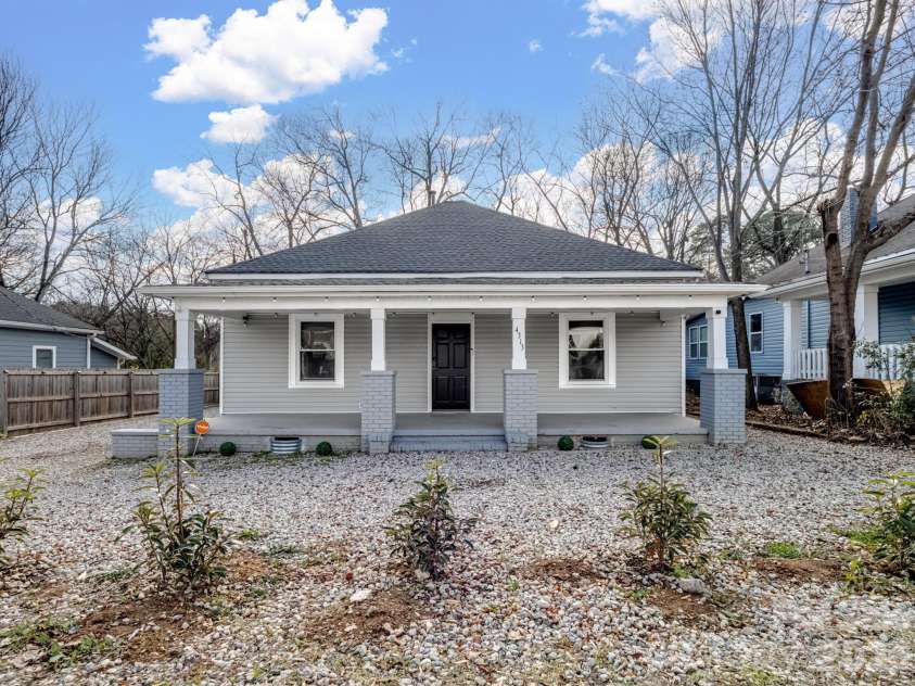 4313 Hovis Road, Charlotte, NC 28208.  MLS# CAR4322663, YatesRealty ID 4316. 