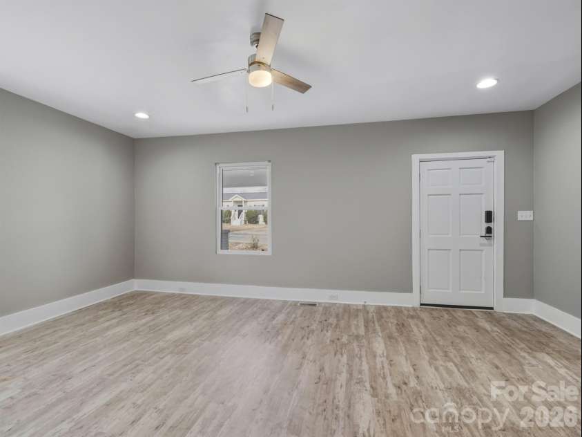 4313 Hovis Road, Charlotte, NC 28208.  MLS# CAR4322663, YatesRealty ID 4316. 