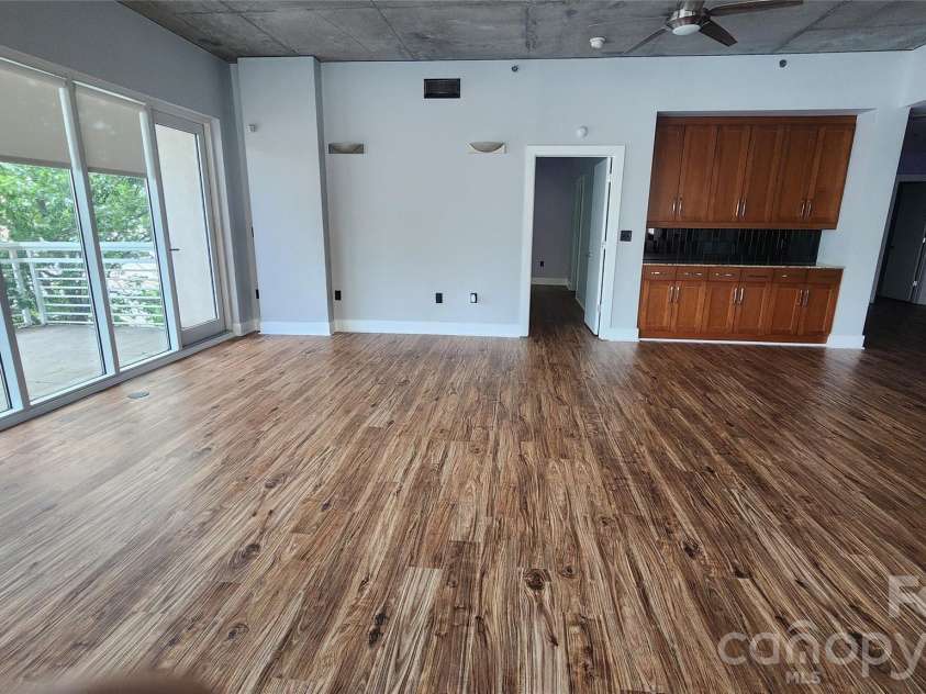 505 6th Street, Charlotte, NC 28202.  MLS# CAR4352098, YatesRealty ID 4316. 