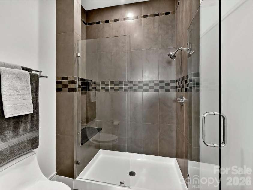 505 6th Street, Charlotte, NC 28202.  MLS# CAR4392815, YatesRealty ID 4316. 