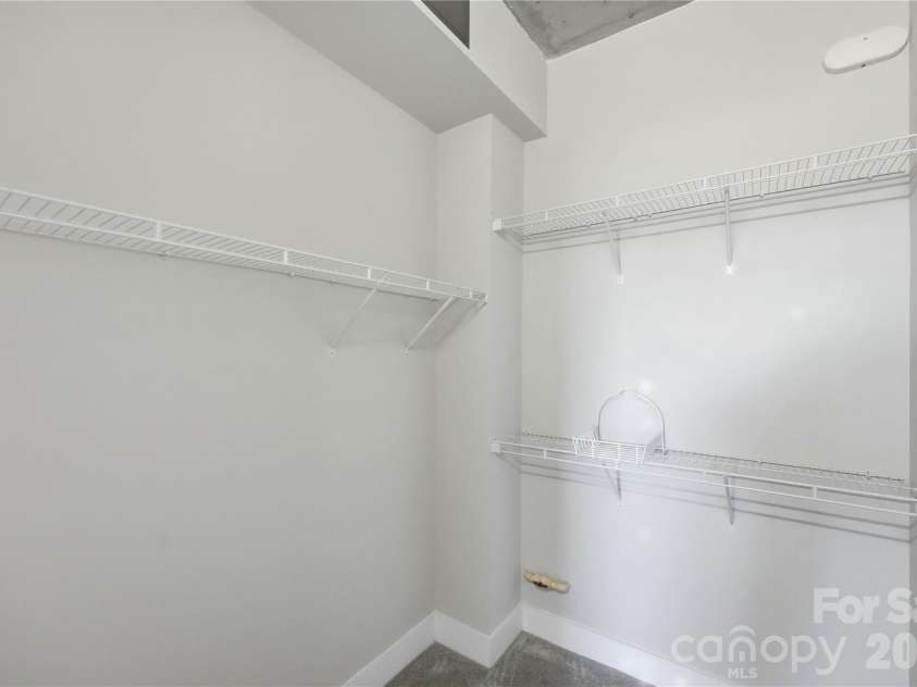 505 6th Street, Charlotte, NC 28202.  MLS# CAR4429306, YatesRealty ID 4316. 