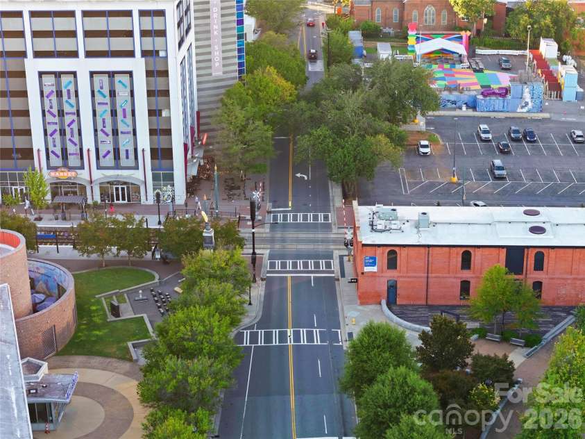 505 6th Street, Charlotte, NC 28202.  MLS# CAR4429306, YatesRealty ID 4316. Light Rail Stop that is a few blocks away at 7th St Market Station.