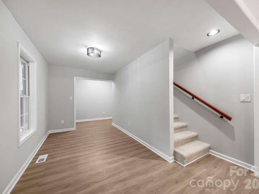 663 Lakeside Drive, Rock Hill, SC 29730.  MLS# CAR4412579, YatesRealty ID 43160. 