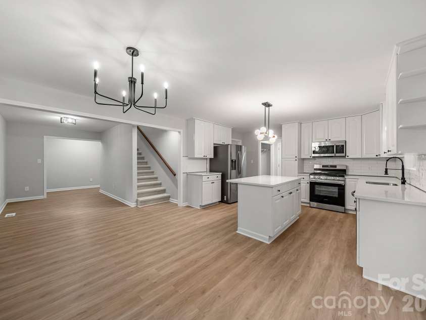 663 Lakeside Drive, Rock Hill, SC 29730.  MLS# CAR4412579, YatesRealty ID 43160. 