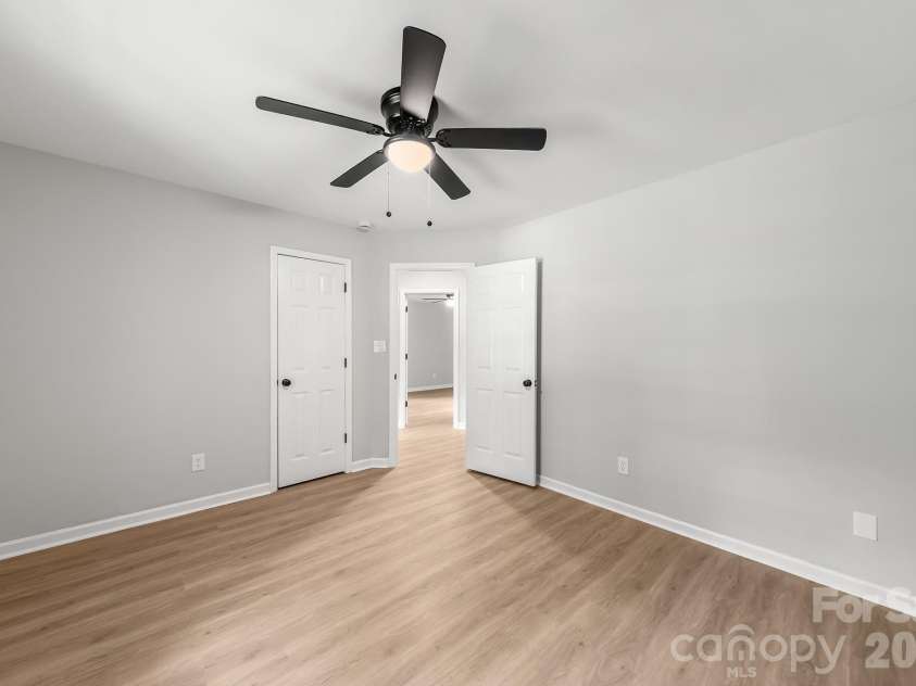 663 Lakeside Drive, Rock Hill, SC 29730.  MLS# CAR4412579, YatesRealty ID 43160. 