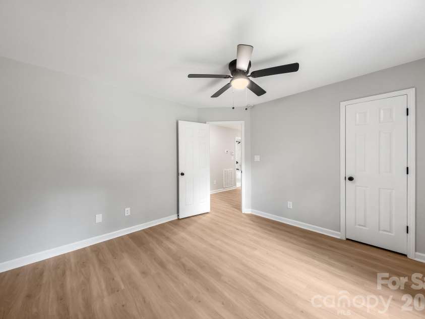663 Lakeside Drive, Rock Hill, SC 29730.  MLS# CAR4412579, YatesRealty ID 43160. 