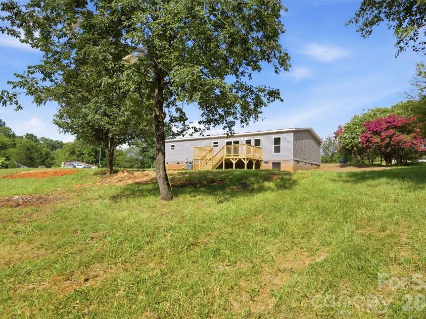 6086 Windover Creek Lane, Claremont, NC 28610.  MLS# CAR4412490, YatesRealty ID 43161. 