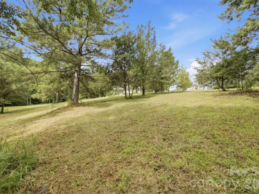 6086 Windover Creek Lane, Claremont, NC 28610.  MLS# CAR4412490, YatesRealty ID 43161. 