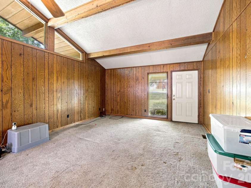 8016 Hedrick Circle, Huntersville, NC 28078.  MLS# CAR4412176, YatesRealty ID 43162. 