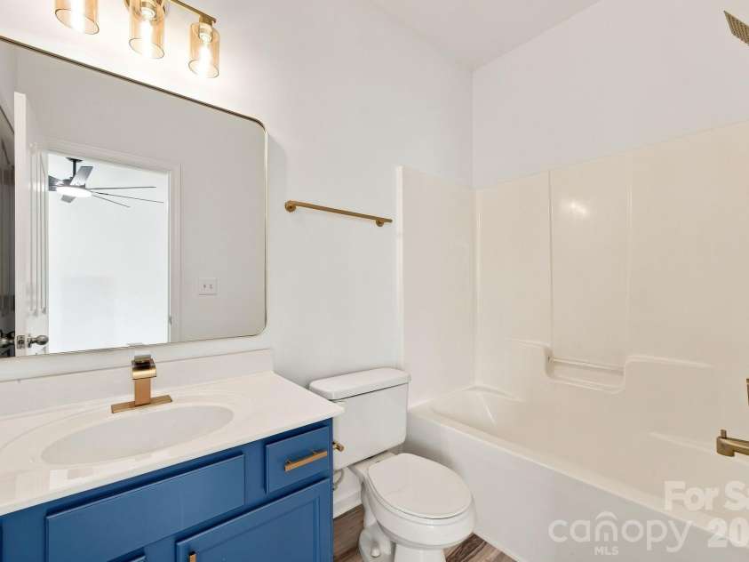 13219 Calloway Glen Drive, Charlotte, NC 28273.  MLS# CAR4411956, YatesRealty ID 43163. 