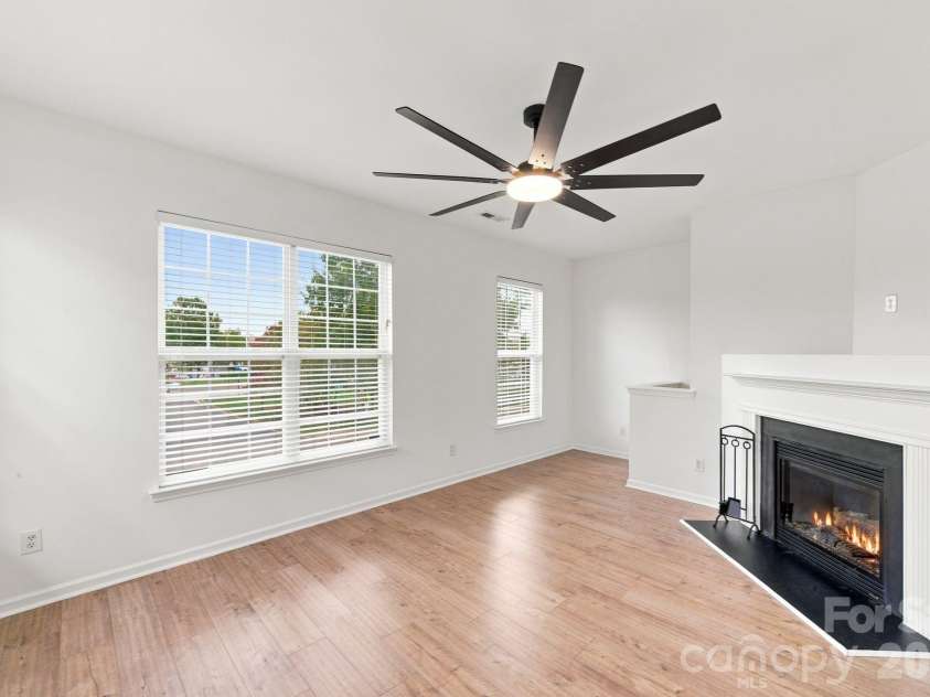 13219 Calloway Glen Drive, Charlotte, NC 28273.  MLS# CAR4411956, YatesRealty ID 43163. 